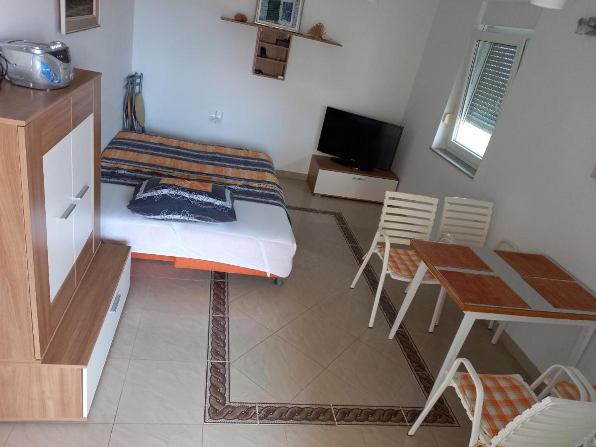 Apartments President Новаля Екстериор снимка