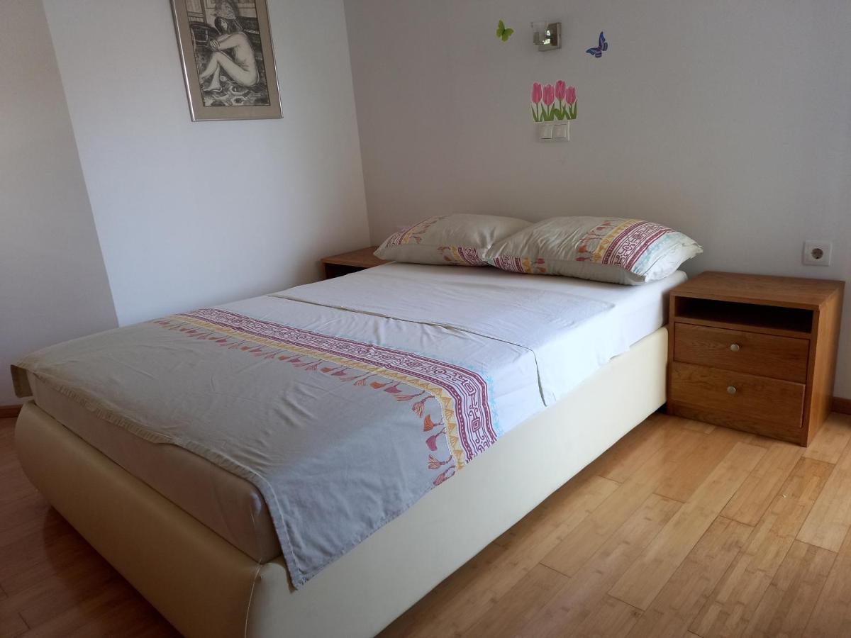 Apartments President Новаля Екстериор снимка