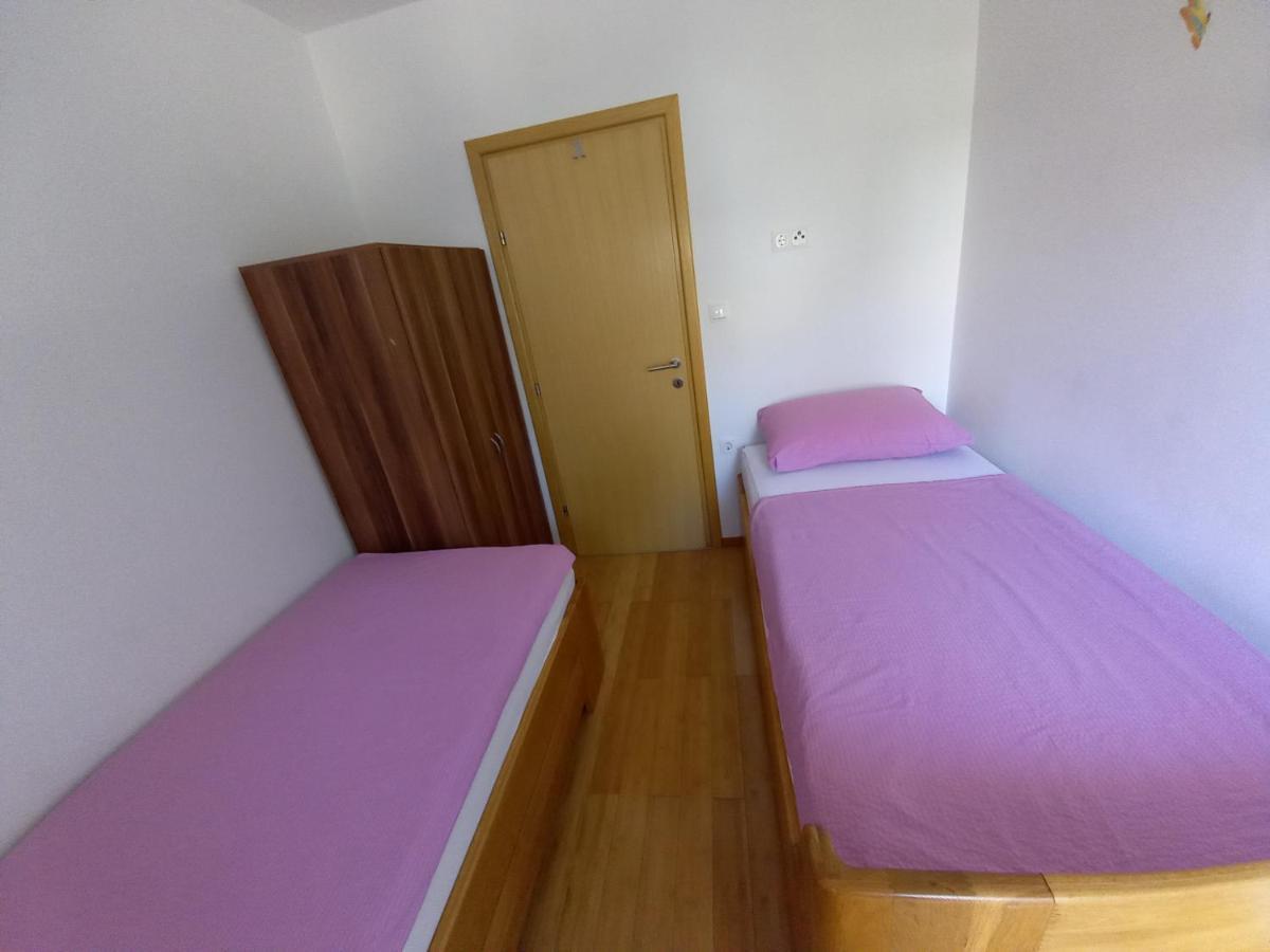 Apartments President Новаля Екстериор снимка