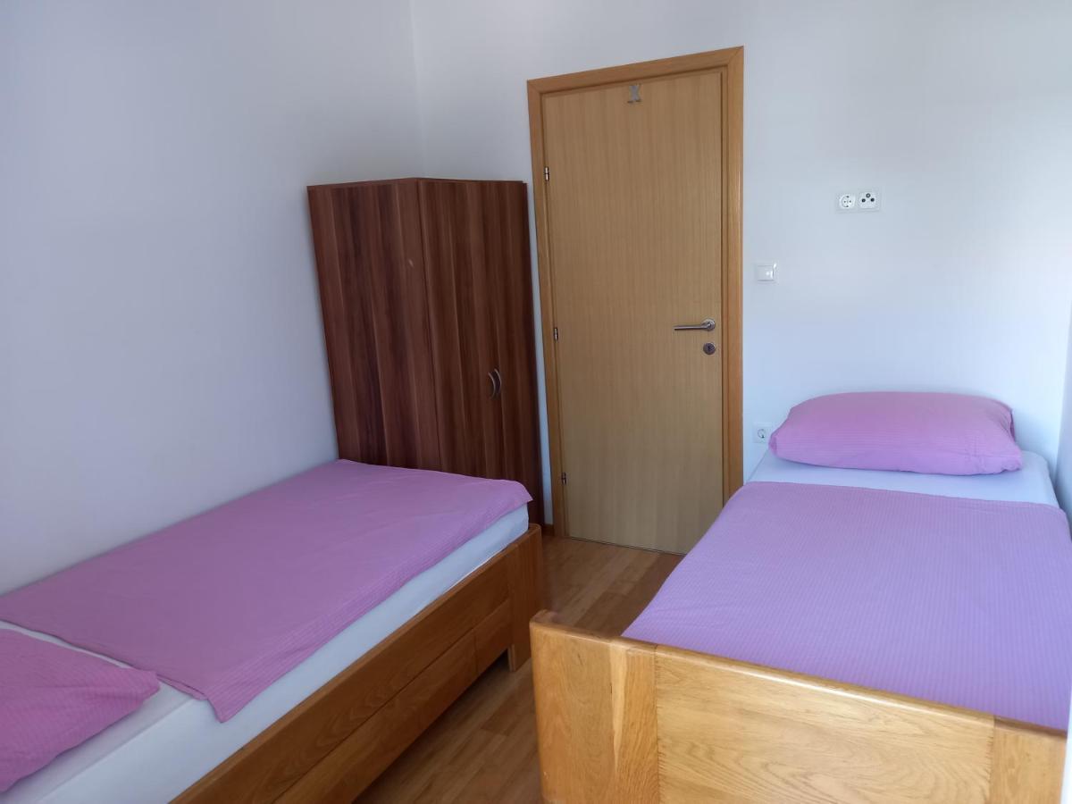Apartments President Новаля Екстериор снимка