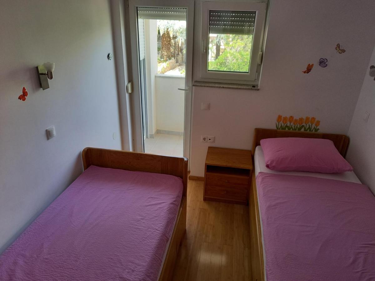 Apartments President Новаля Екстериор снимка