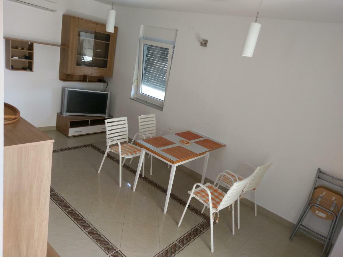 Apartments President Новаля Екстериор снимка