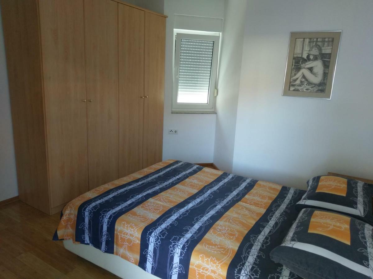 Apartments President Новаля Екстериор снимка