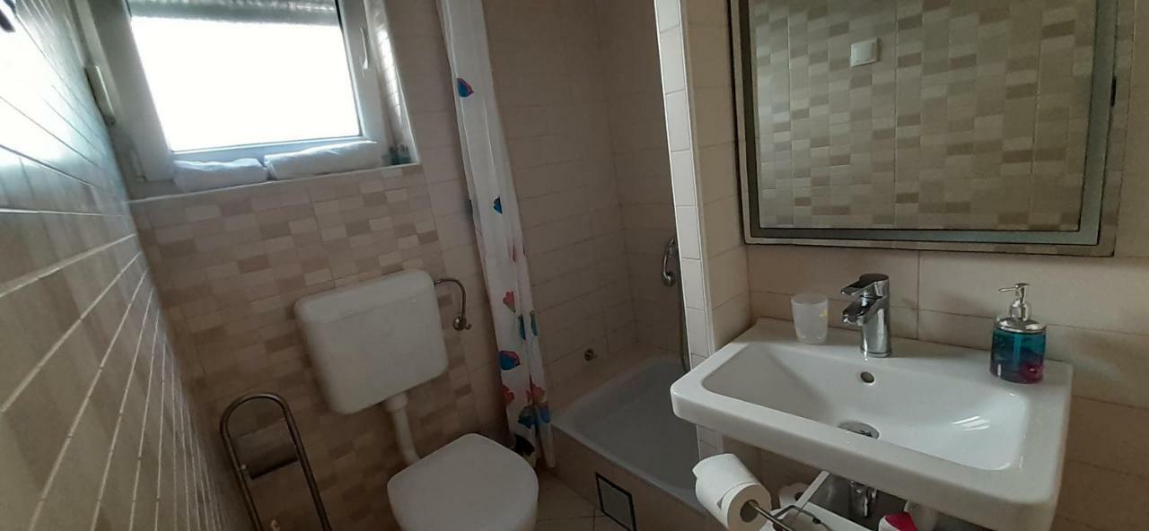 Apartments President Новаля Екстериор снимка